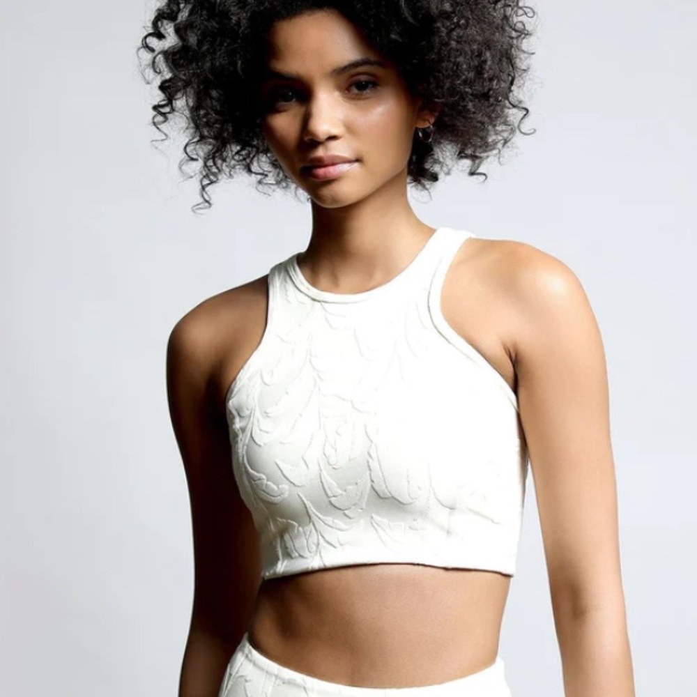 NWT Twenty Montreal Crop Tank